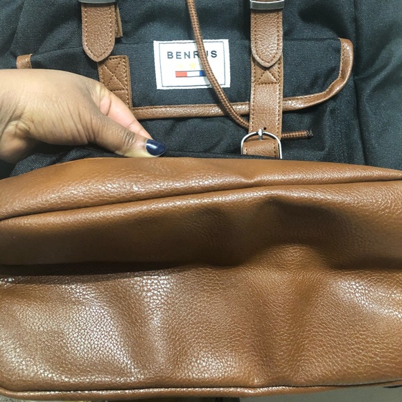 Backpack - Picture 4 of 4